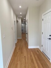 1055 W Pratt Blvd in Chicago, IL - Building Photo - Building Photo