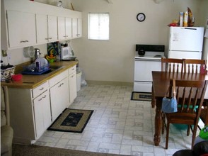 Beverly Court in Portland, OR - Building Photo - Interior Photo