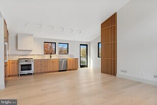 501 Haddonfield-Berlin Rd in Voorhees Township, NJ - Building Photo