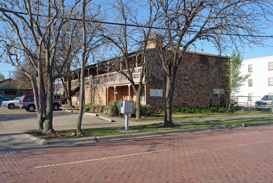 16th Place in Lubbock, TX - Foto de edificio