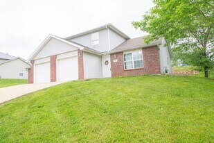 1330 Godas Cir in Columbia, MO - Building Photo