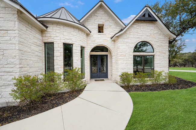 846 Maximino Ridge Rd. in Bulverde, TX - Building Photo - Building Photo
