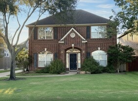 1111 Mulberry Ln in Bellaire, TX - Building Photo
