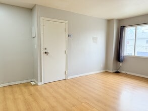 506 Aylmer Ave in Windsor, ON - Building Photo - Building Photo