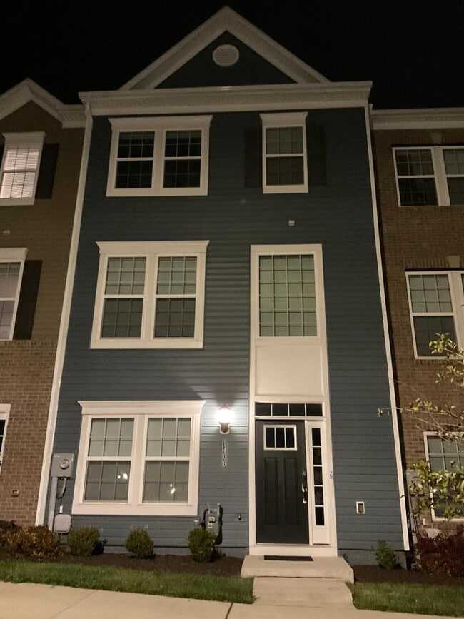 1408 Clingmans Dome Dr in Frederick, MD - Building Photo - Building Photo