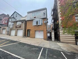 306 65th St in West New York, NJ - Building Photo