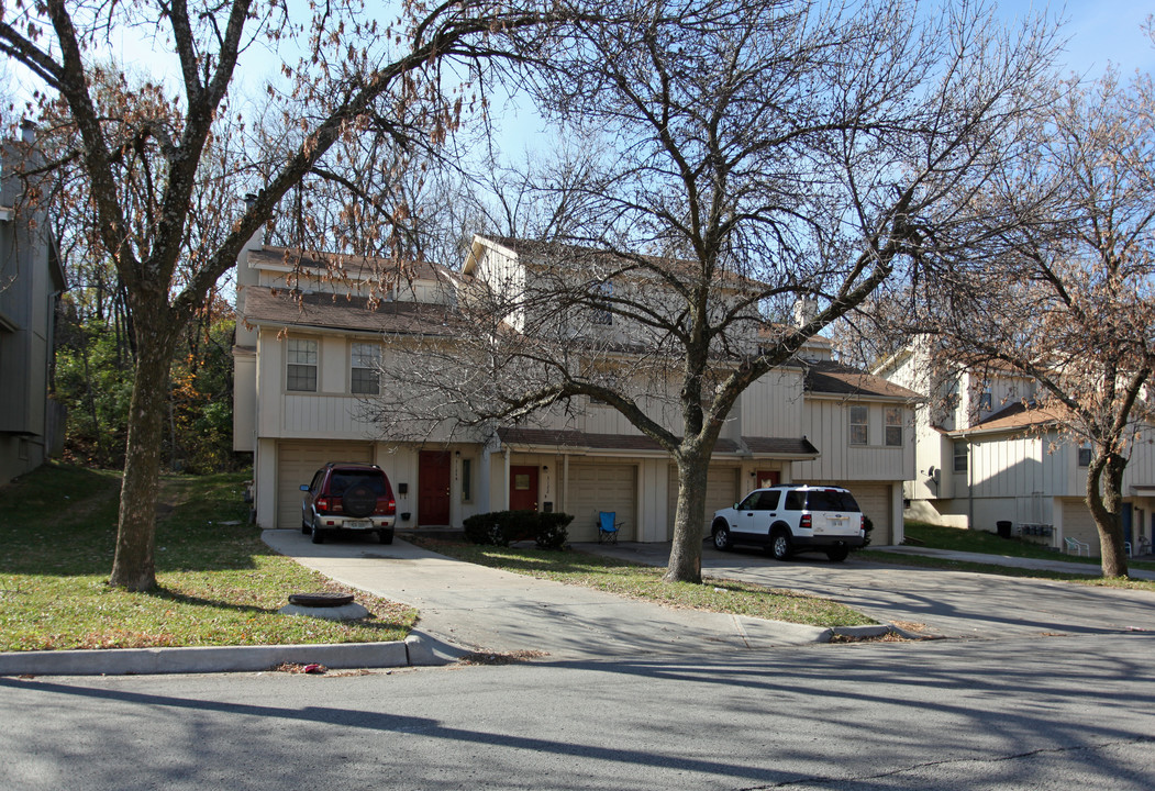 3118-3124 Eaton St in Kansas City, KS - Building Photo