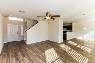 2602 Costa Verde Way in Richmond, TX - Foto de edificio - Building Photo