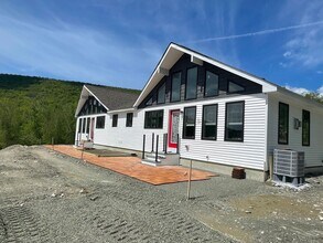 286 Kittle Rd in Hancock, MA - Building Photo - Building Photo