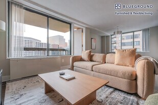 1515 Richmond Hwy in Arlington, VA - Building Photo