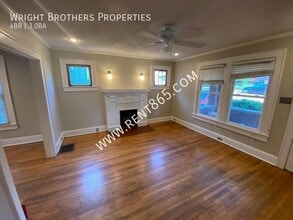 2215 Highland Ave in Knoxville, TN - Building Photo - Building Photo