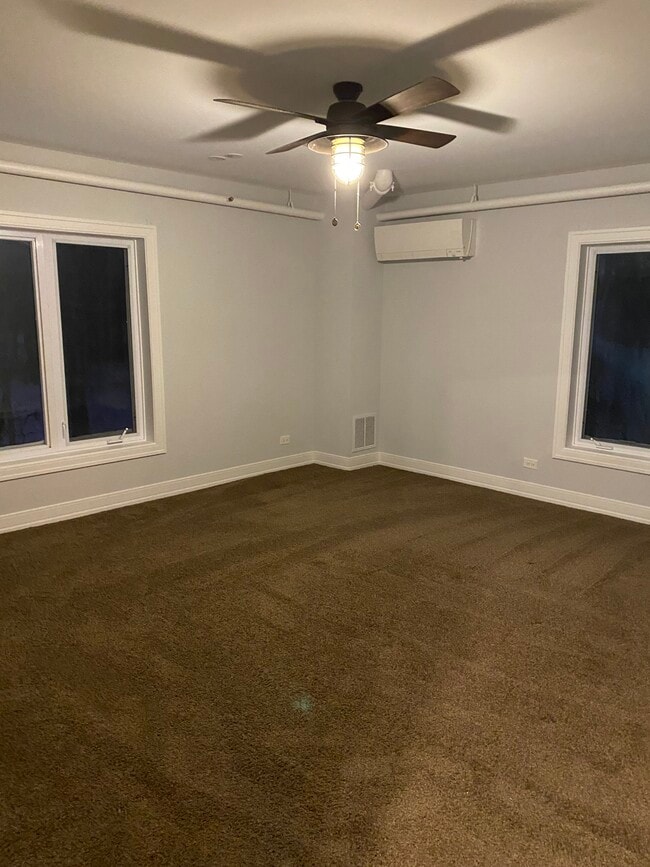 852 N State St, Unit 205 in Lockport, IL - Building Photo - Building Photo