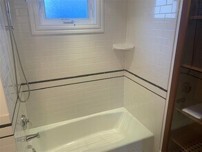9 Claremon St, Unit 2 in Somerville, MA - Building Photo - Building Photo