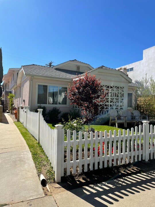 3337 Helms Ave, Unit C in Culver City, CA - Building Photo