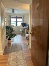 1360 Ocean Dr in Miami Beach, FL - Building Photo - Building Photo