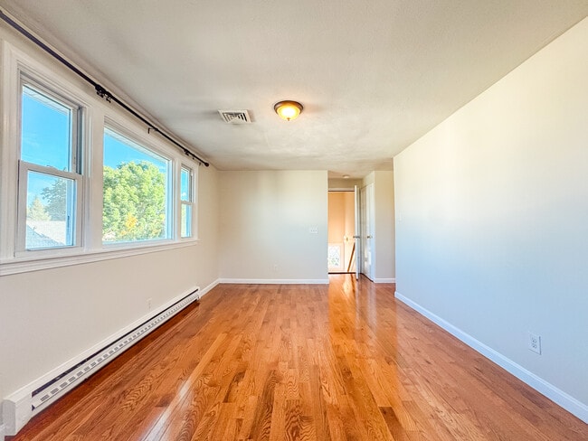 74 Dunboy St, Unit 2