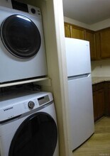 715 Kennedy Dr in Spring Valley, NY - Building Photo - Building Photo