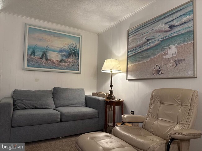 property at 417 Robin Dr