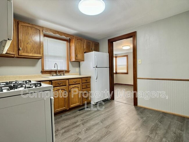 510 St Peter Ave in Albert Lea, MN - Foto de edificio - Building Photo