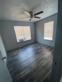 4617 Market St photo'