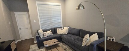 3311 Blackburn St, Unit 109 in Dallas, TX - Building Photo - Building Photo