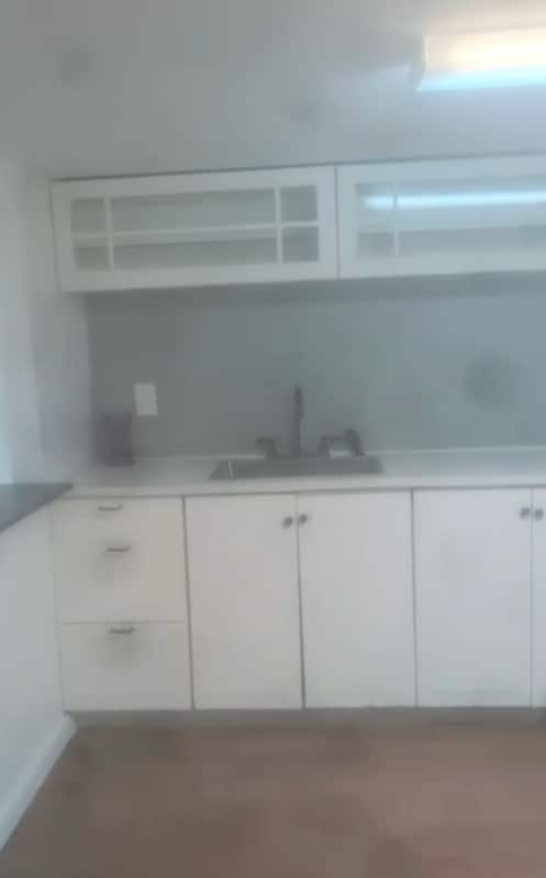 property at 689 E 78th St