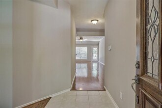 135 N Wynnoak Cir in The Woodlands, TX - Building Photo - Building Photo