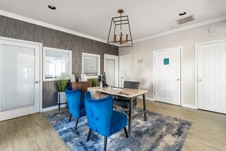 Verde Vue Apartments in Savannah, GA - Foto de edificio - Building Photo