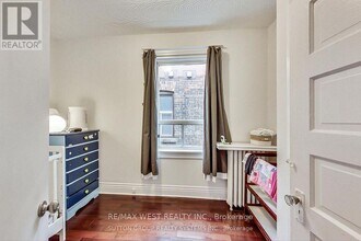 328 High Park Ave in Toronto, ON - Building Photo - Building Photo