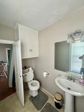 207 S Yale St in Vermillion, SD - Building Photo - Building Photo