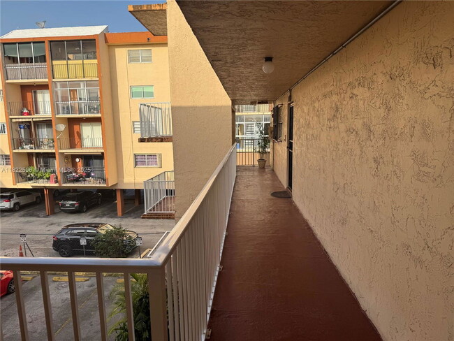 property at 1085 W 68th St