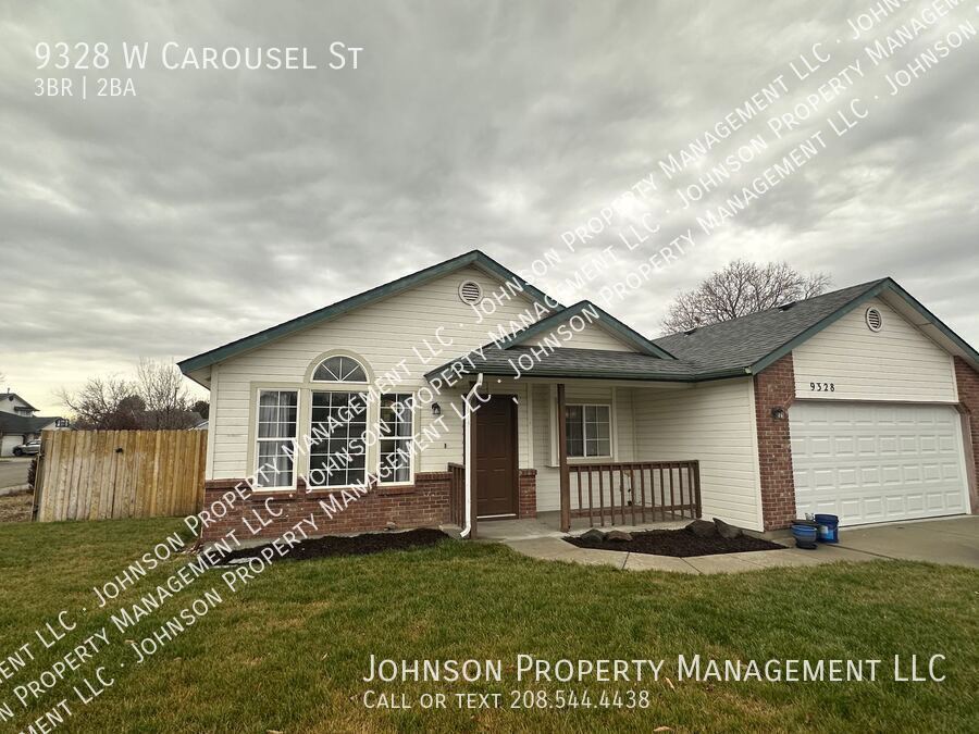 9328 W Carousel St in Boise, ID - Building Photo