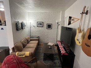 153 Salem St, Unit 2 in Boston, MA - Building Photo - Building Photo