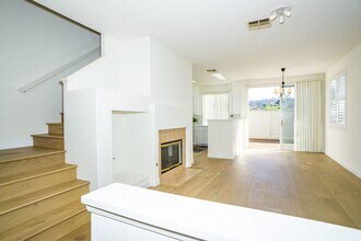 11860 Scripps Creek Dr in San Diego, CA - Building Photo - Building Photo