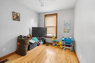1223 S Keeler Ave in Chicago, IL - Building Photo - Building Photo