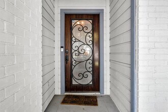 1711 Foxfire Dr in Round Rock, TX - Building Photo - Building Photo