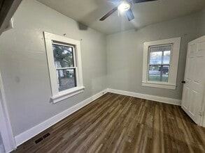 1524 E 3rd Ave in Hutchinson, KS - Building Photo - Building Photo