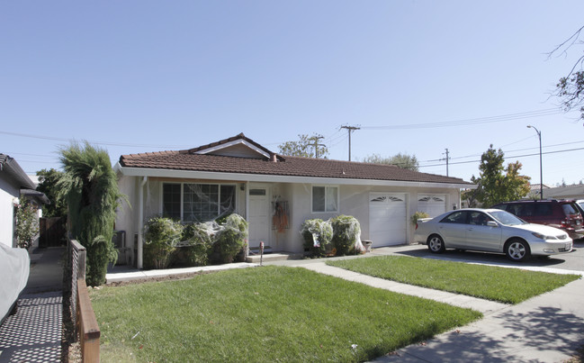 5494-5496 Russo Dr in San Jose, CA - Building Photo - Building Photo