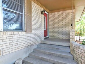 1217 Clover Ln in Denton, TX - Building Photo - Building Photo