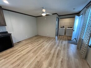 16 E Arizona in Belleville, MI - Building Photo - Building Photo