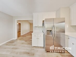 139 Creekside Dr in Four Oaks, NC - Building Photo - Building Photo