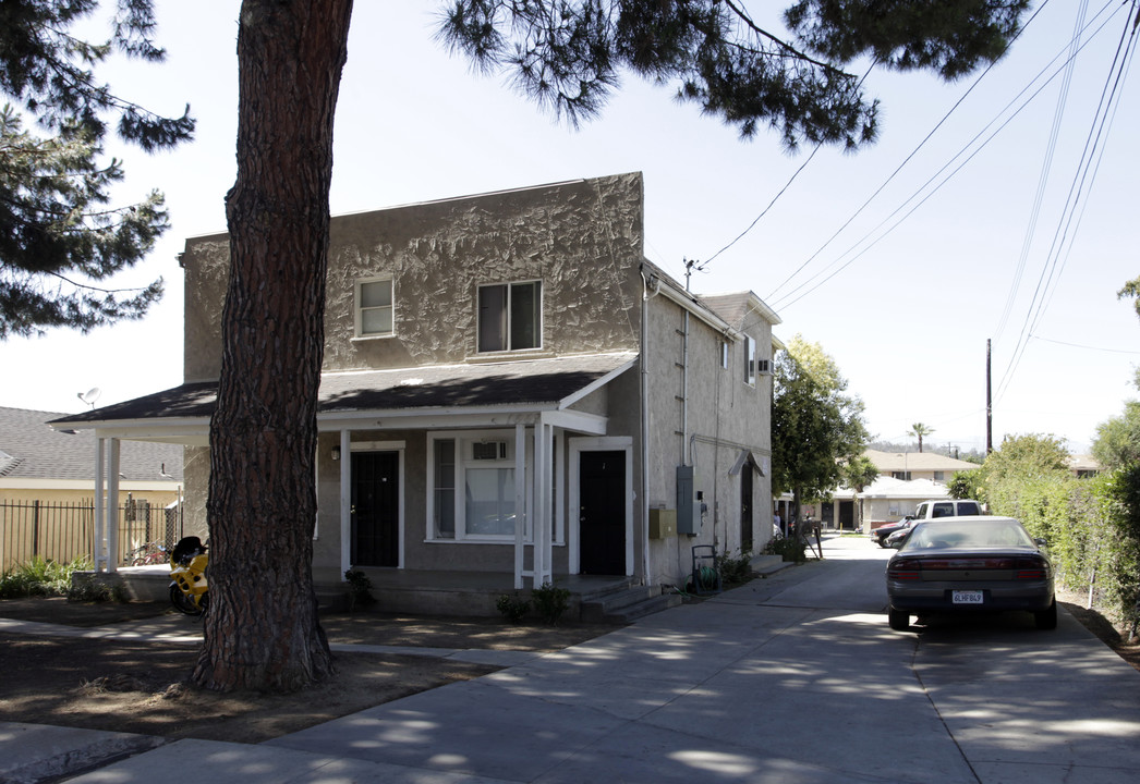 1449 Laurel Ave in Pomona, CA - Building Photo