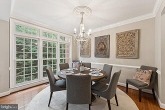 1627 Colonial Hills Dr in McLean, VA - Building Photo - Building Photo