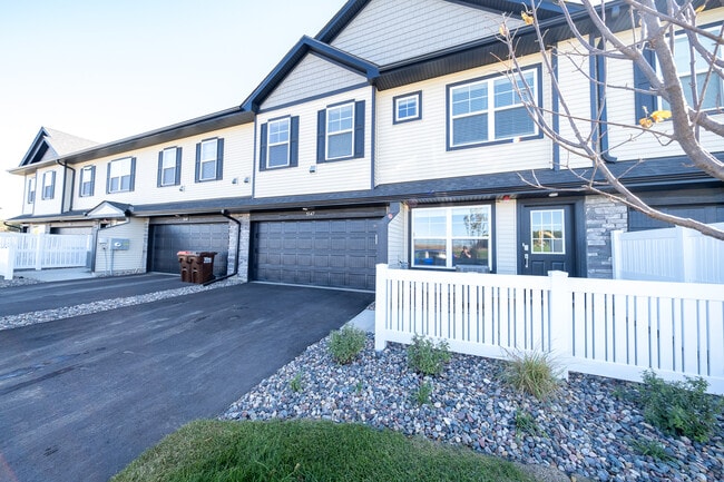 property at 5147 Long Pointe Pass