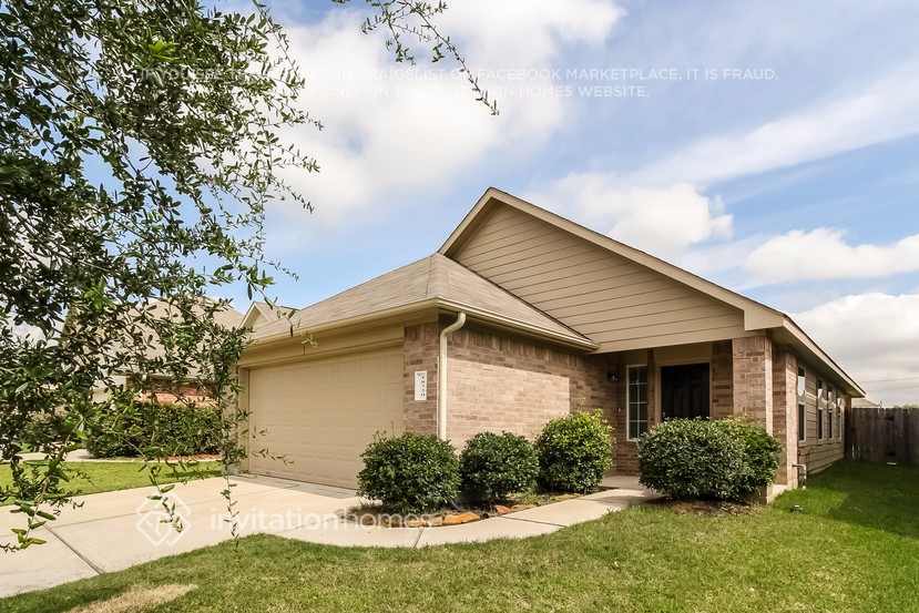 18730 N Lyford Dr in Katy, TX - Building Photo