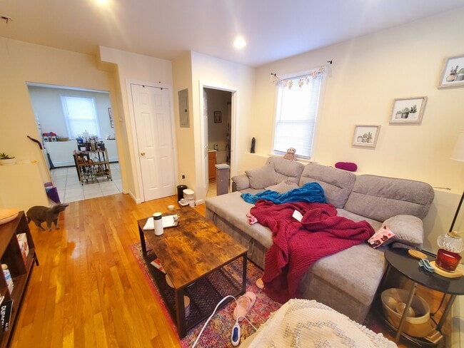 20 Magoun St in Cambridge, MA - Building Photo - Building Photo