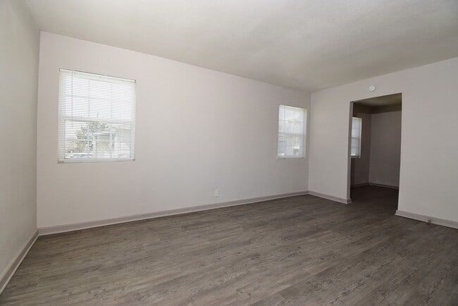 518 Loraine Cir in Greenville, TX - Building Photo - Building Photo