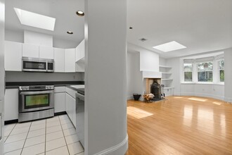 7 Holyoke St, Unit 5 in Boston, MA - Building Photo - Building Photo