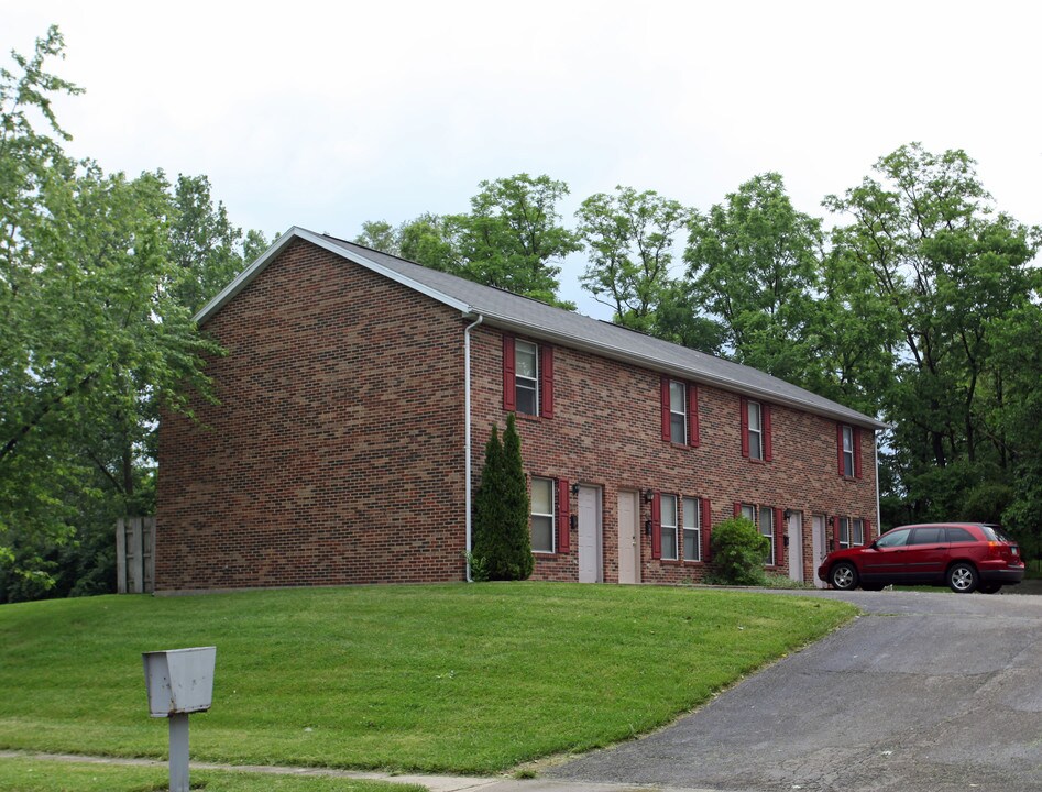 112-138 Brusman Dr in Vandalia, OH - Foto de edificio