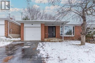 47 Sherwood Forest Dr in Markham, ON - Building Photo